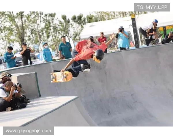 北京滑板队在极限运动世界杯积分榜中以74分稳居第一名