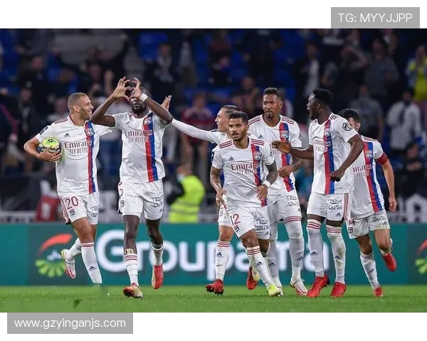 里昂主场迎战马赛巅峰对决激情碰撞谁能笑到最后